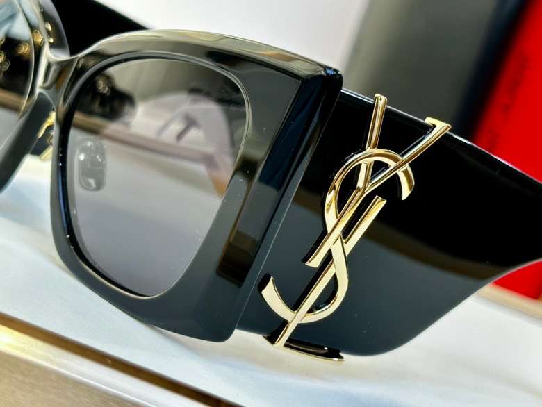 Picture of YSL Sunglasses _SKUfw52367267fw